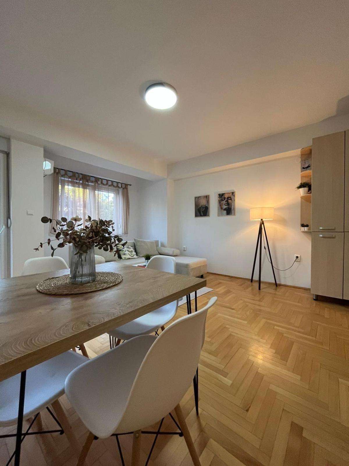 Best Value-Apartment In Skopje Exterior photo