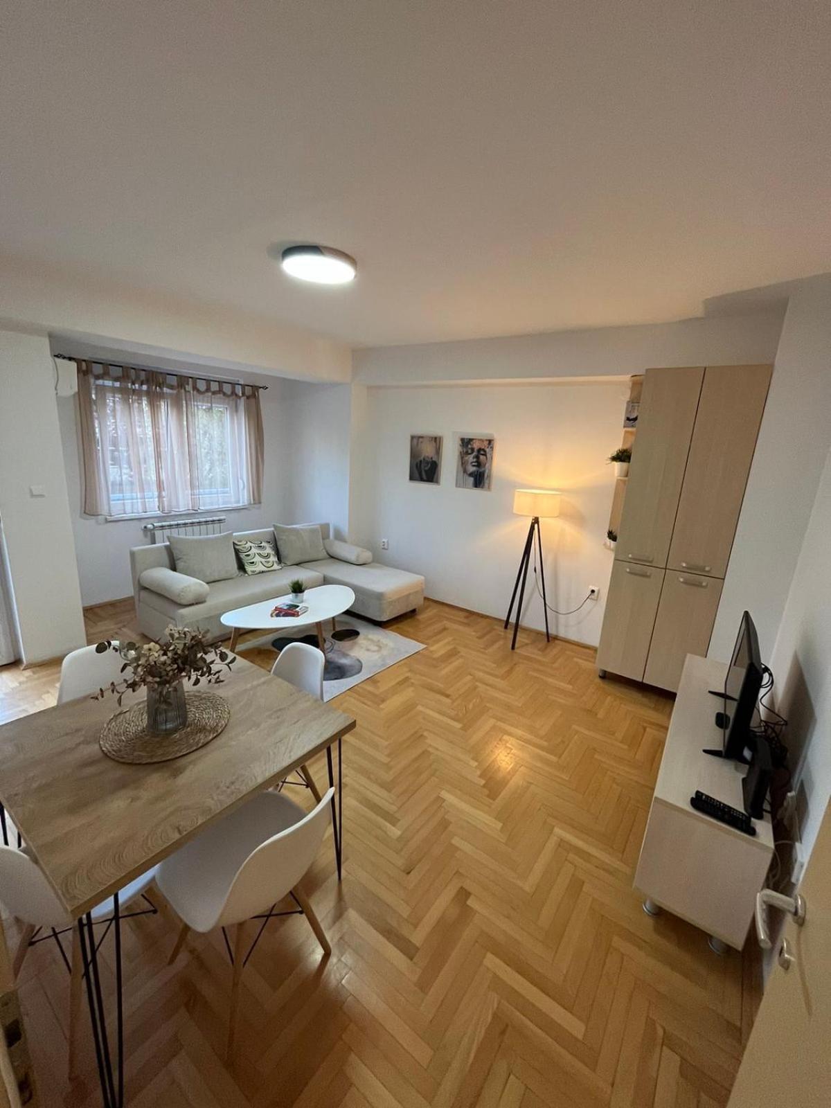 Best Value-Apartment In Skopje Exterior photo